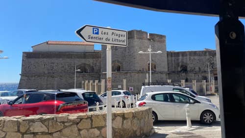 Toulon 24