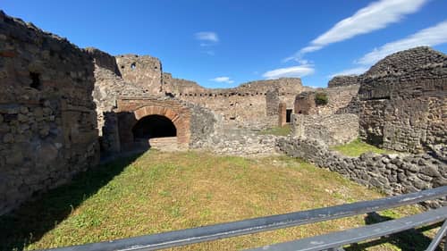 Naples, Capri, Sorrento, and Pompeii 80