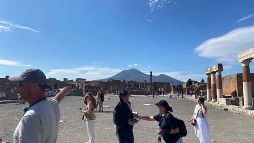 Naples, Capri, Sorrento, and Pompeii 118