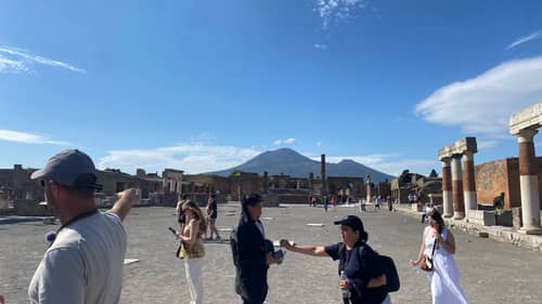 Naples, Capri, Sorrento, and Pompeii 119