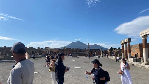 Naples, Capri, Sorrento, and Pompeii 120