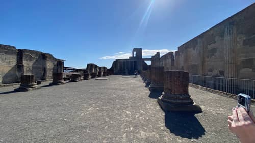 Naples, Capri, Sorrento, and Pompeii 125
