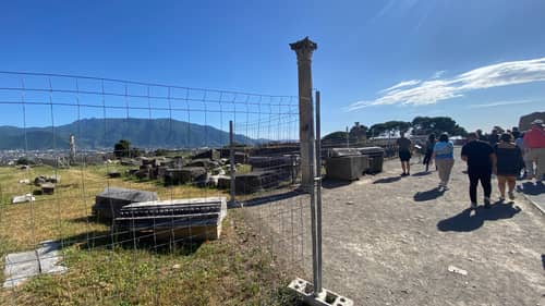 Naples, Capri, Sorrento, and Pompeii 132