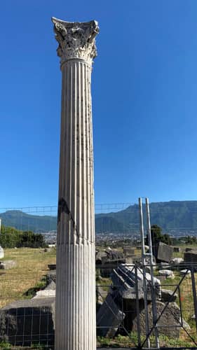 Naples, Capri, Sorrento, and Pompeii 135